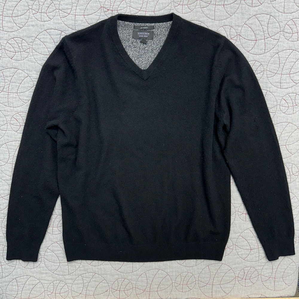 Nordstrom Men's Shop Sweater Black 100% Cashmere V-neck / Mens Large